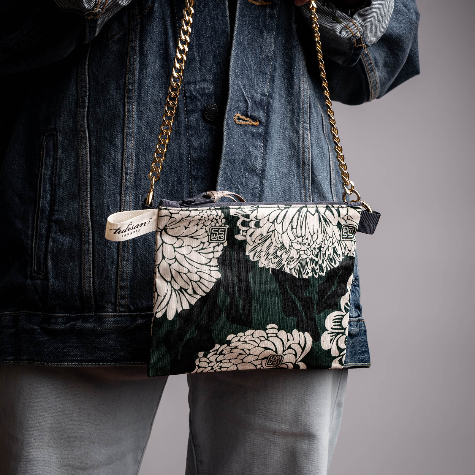 Seruni - Medium Pouch
