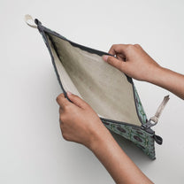 Large Pouch { X5+ }
