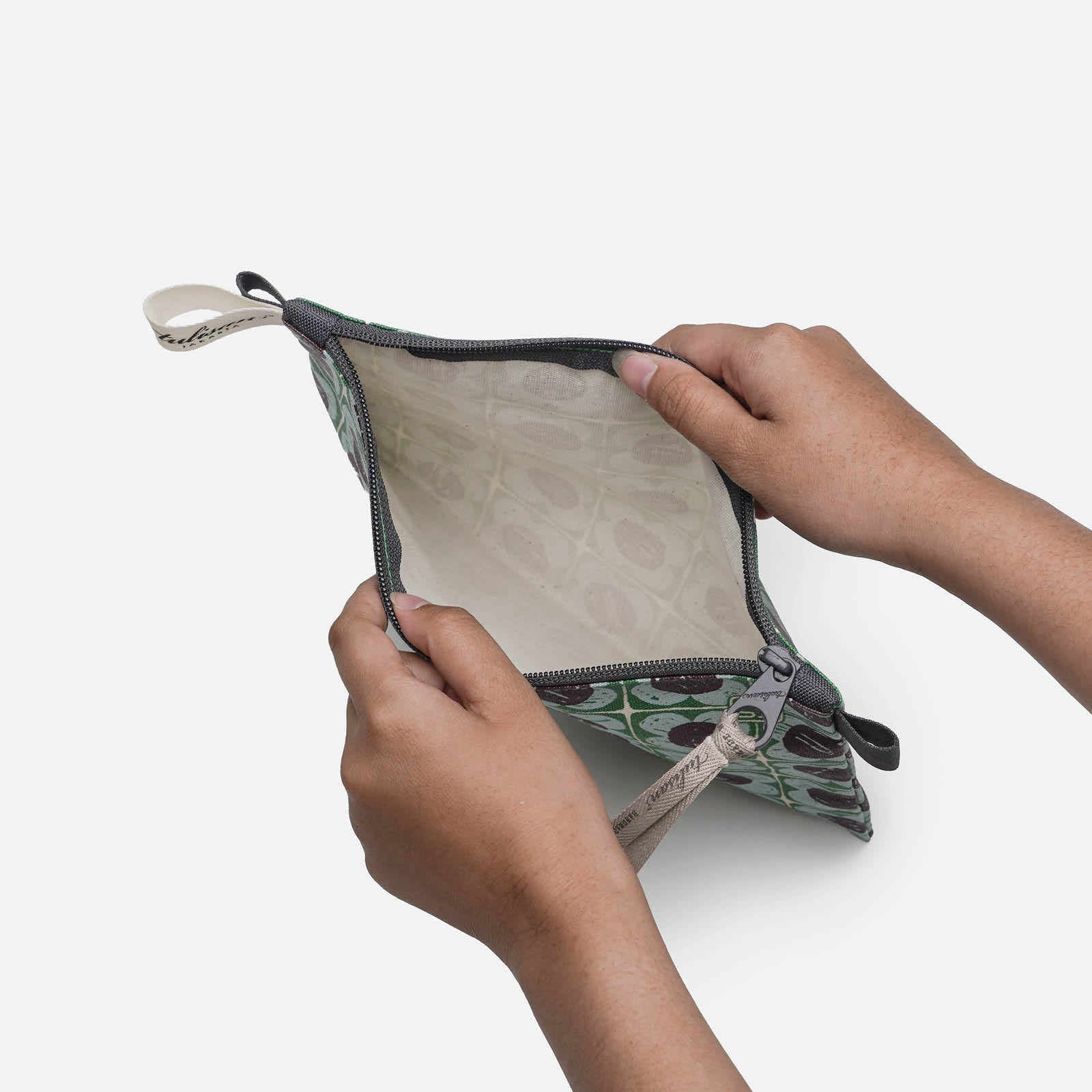 Bungaku - Medium Pouch