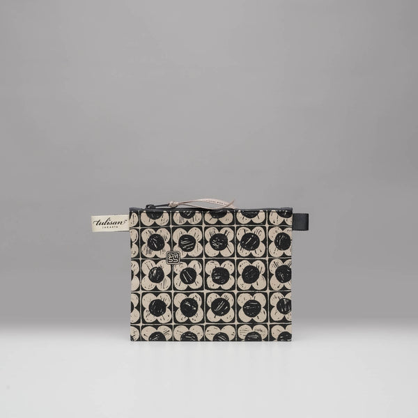 Small Pouch { X5+ }
