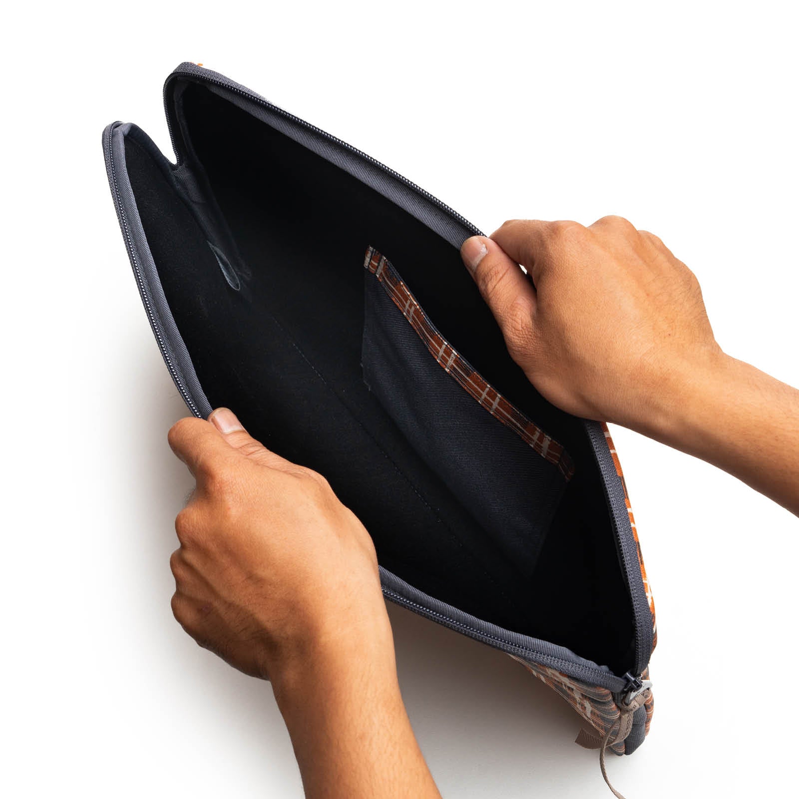 Madras - Large Proteger Pouch