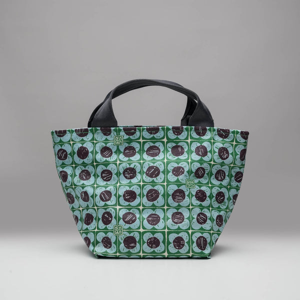 Cosmopolitan Tote { X5 }