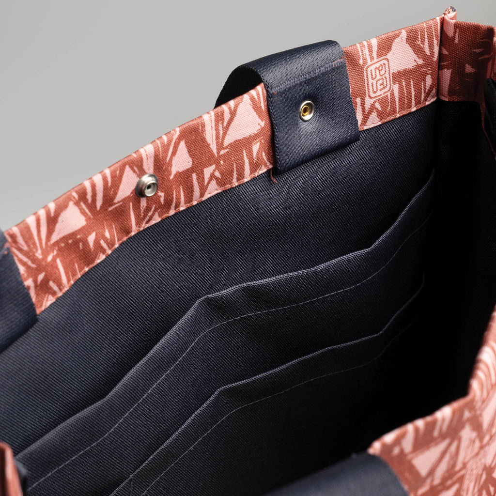 Curator Tote { X5 }