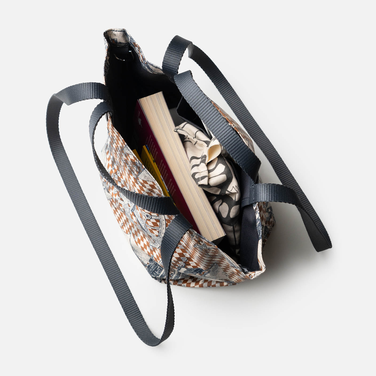 Pinisi Wajikito - Hobbit Tote