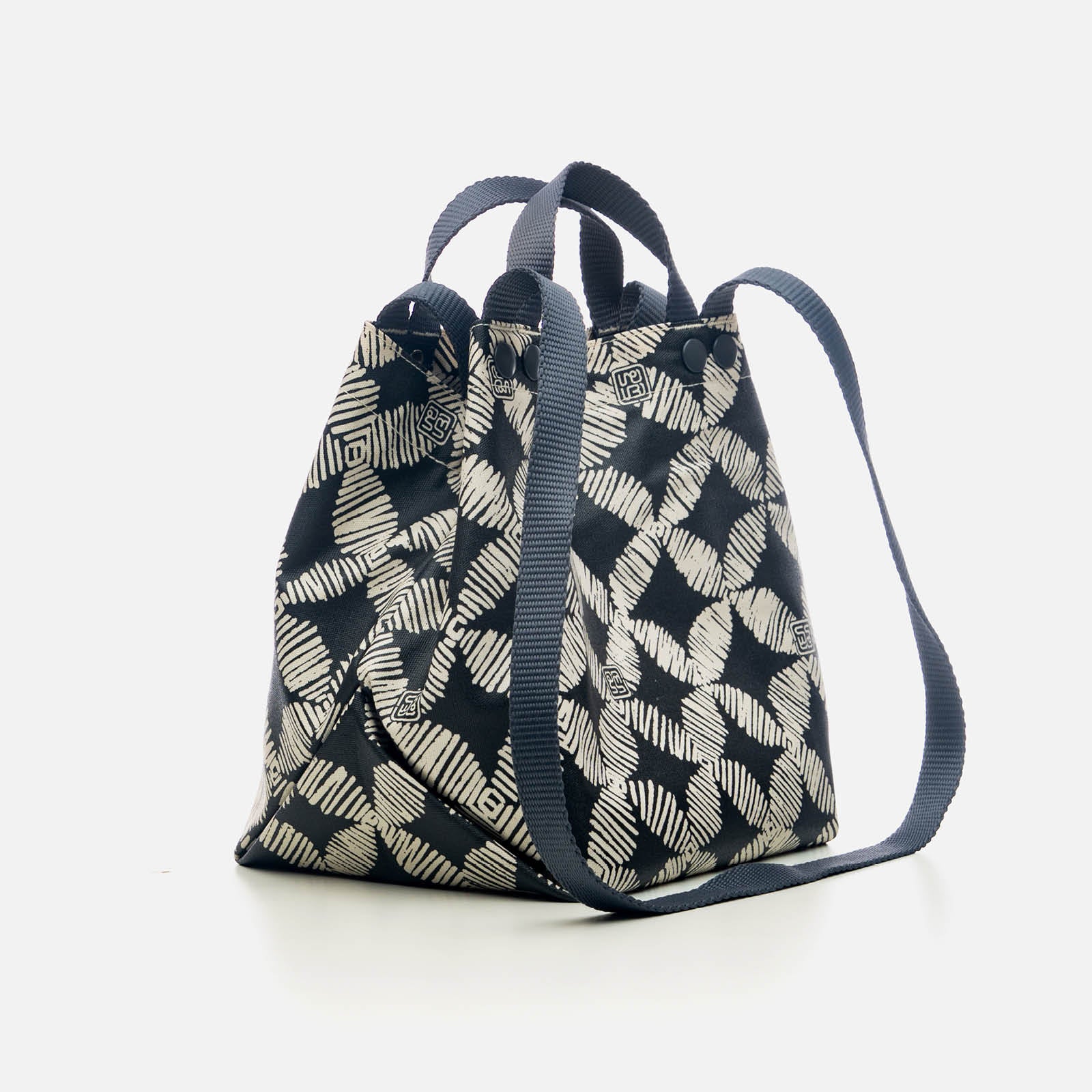 Postmo Kawung - Hobbit Tote