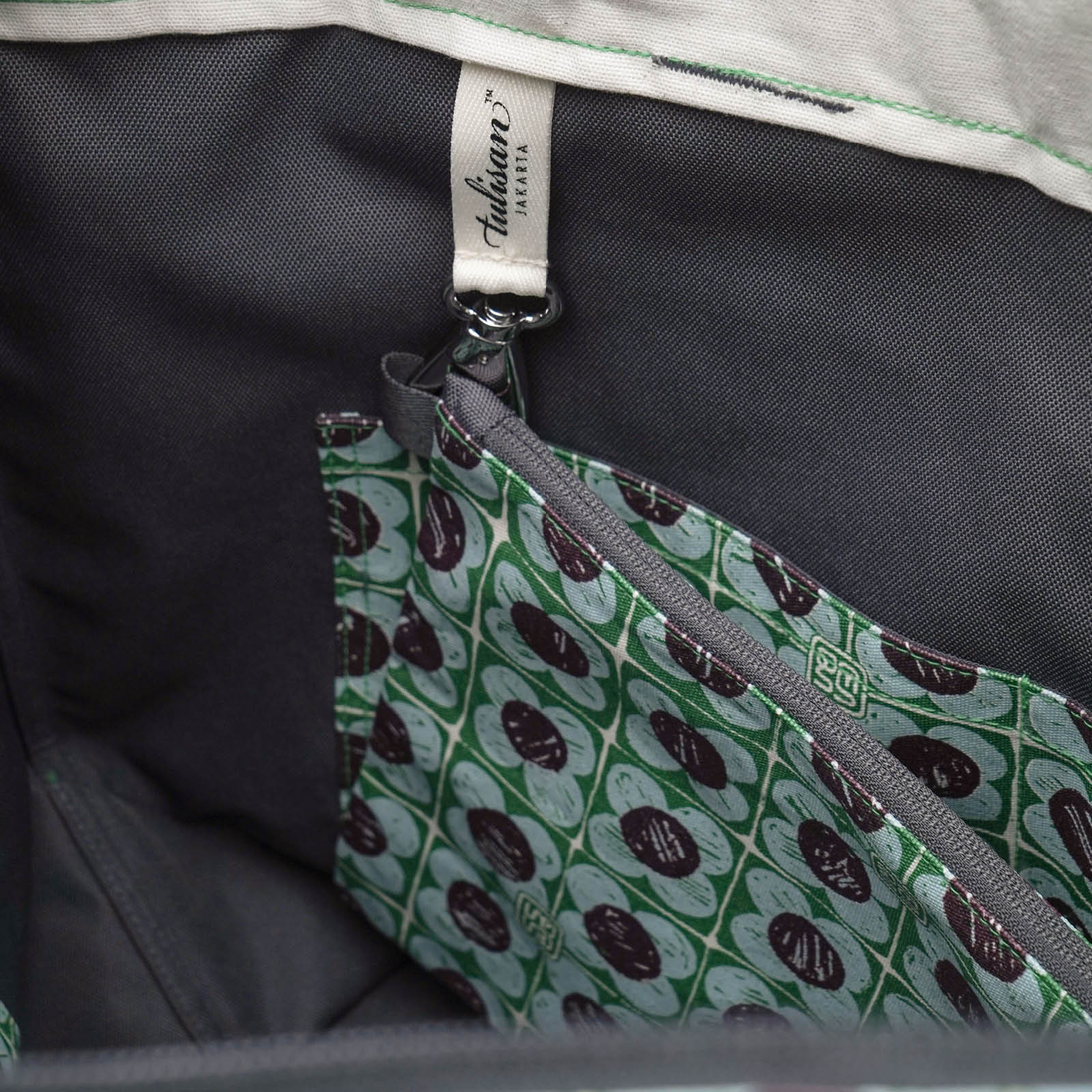 Siesta Tote { X5 }