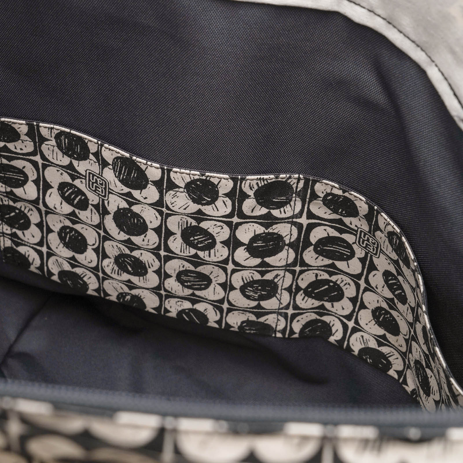 Siesta Tote { X5 }