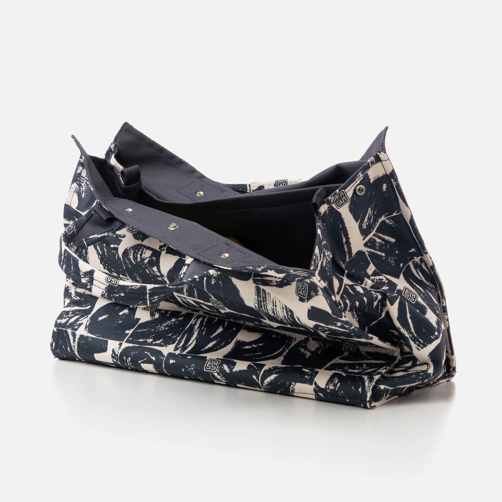 Postmo Blok - Sartorialist Tote