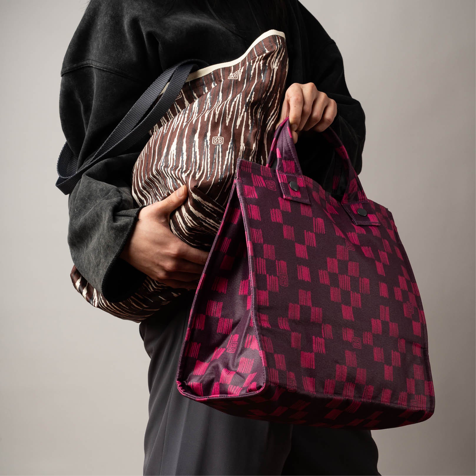 Postmo Ulos I - Urban Tote