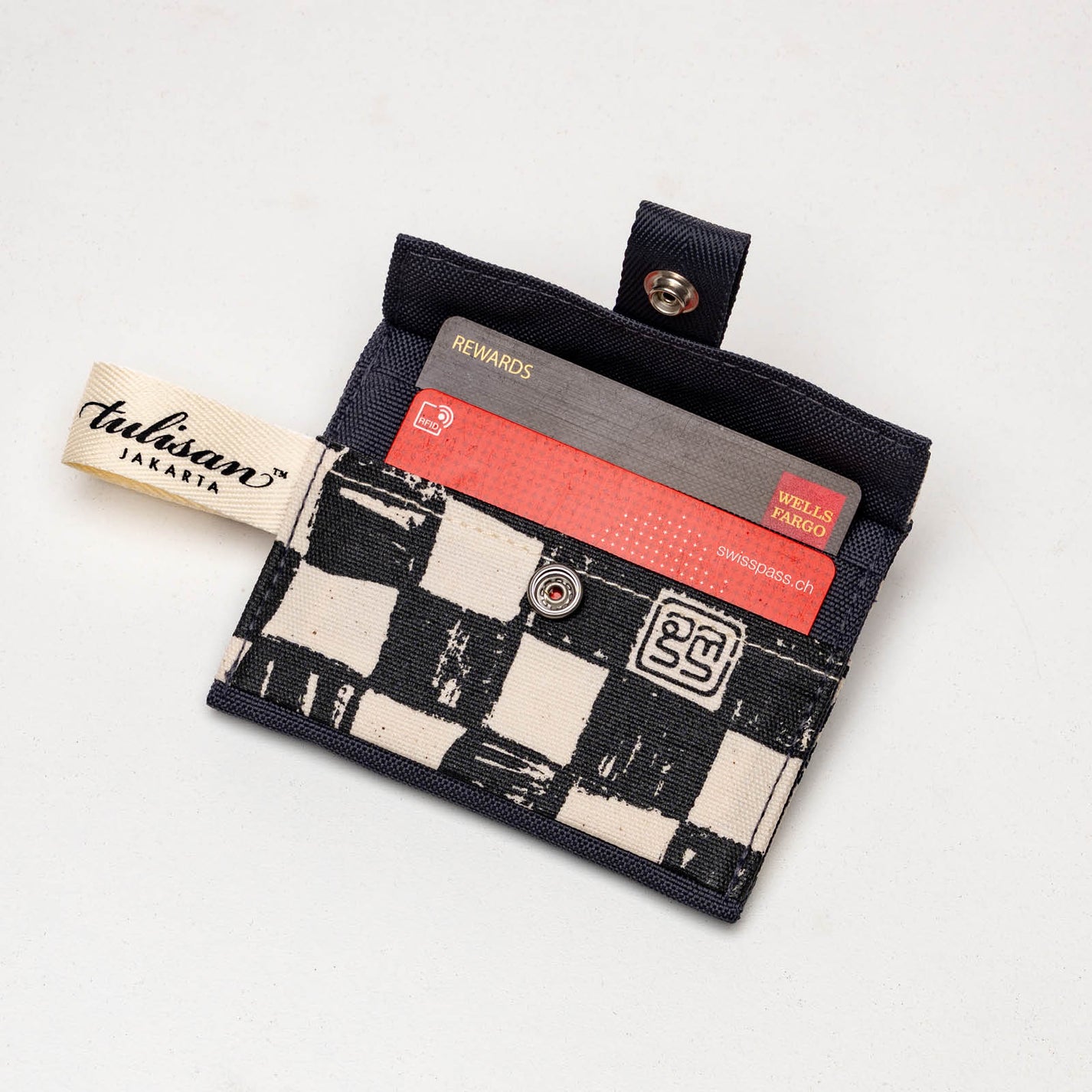 Access Wallet { X5 }