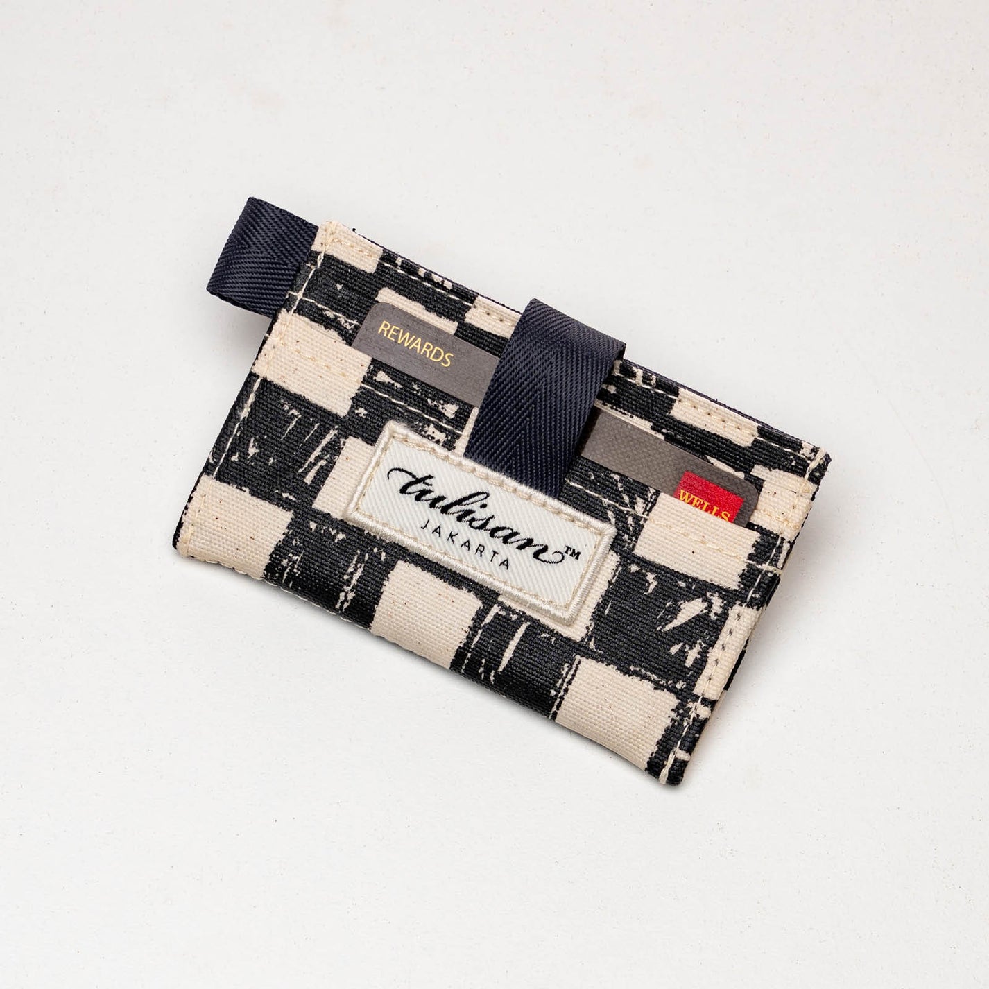 Card Holder { X5 }