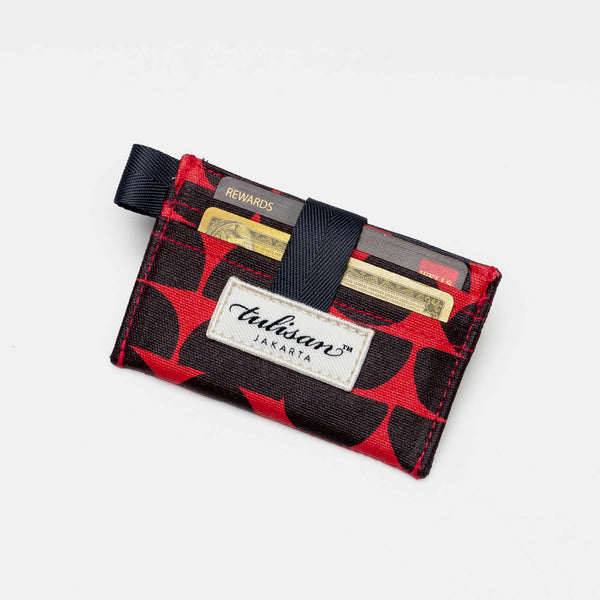 Card Holder { X5 } - hover