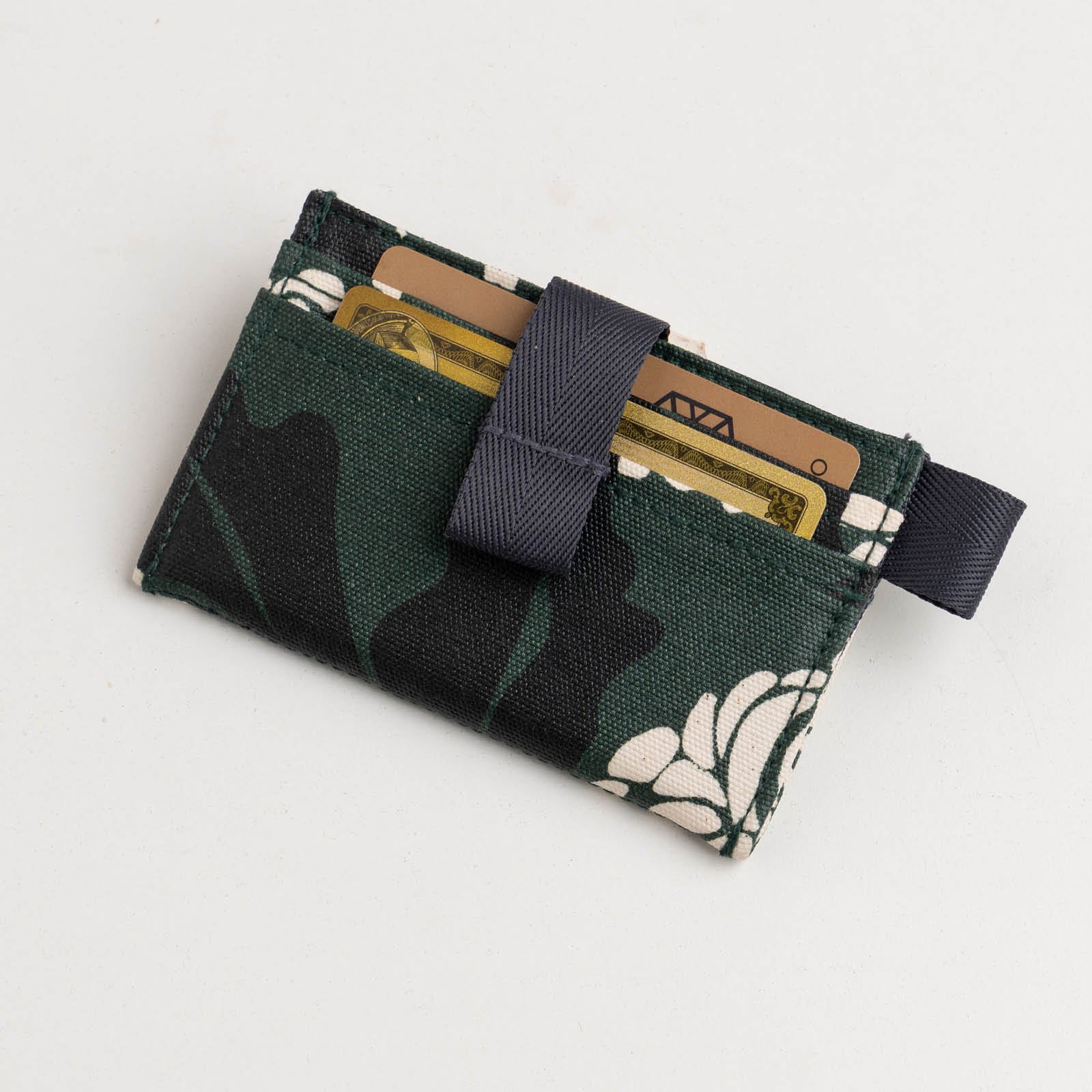 Seruni - Card Holder
