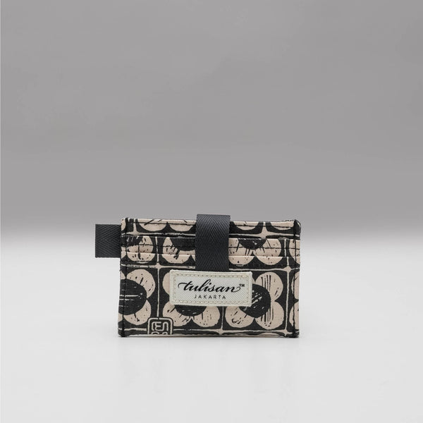 Card Holder { X5 }