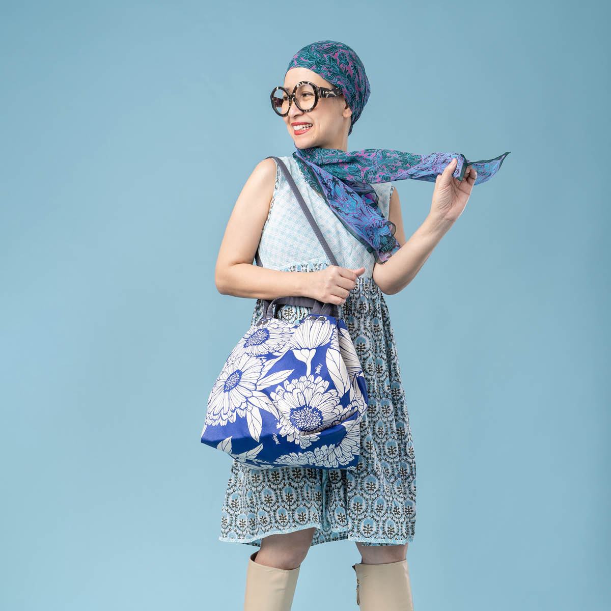 Hobo Tote { X }
