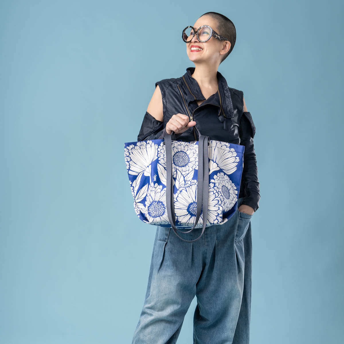 Hobo Tote { X }