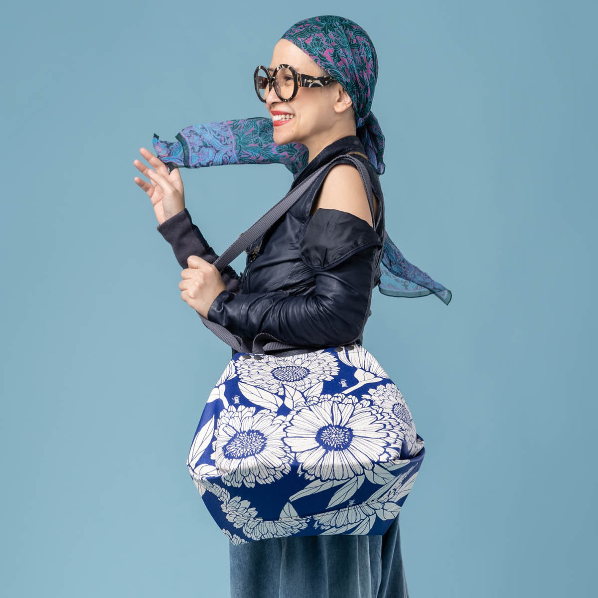 Hobo Tote { X }