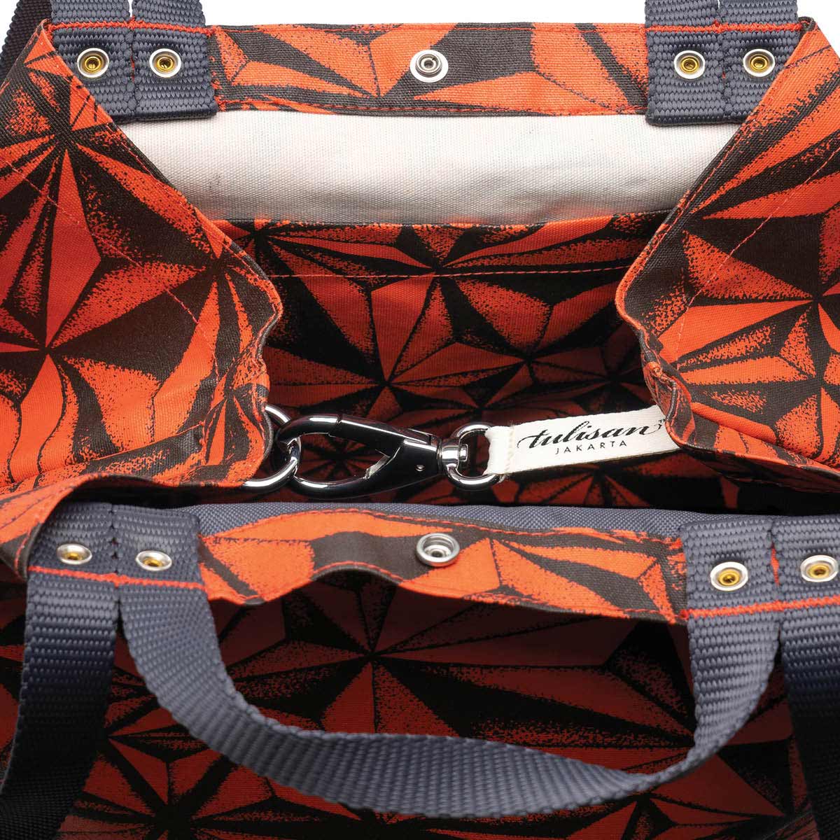 Hobo Tote { X }